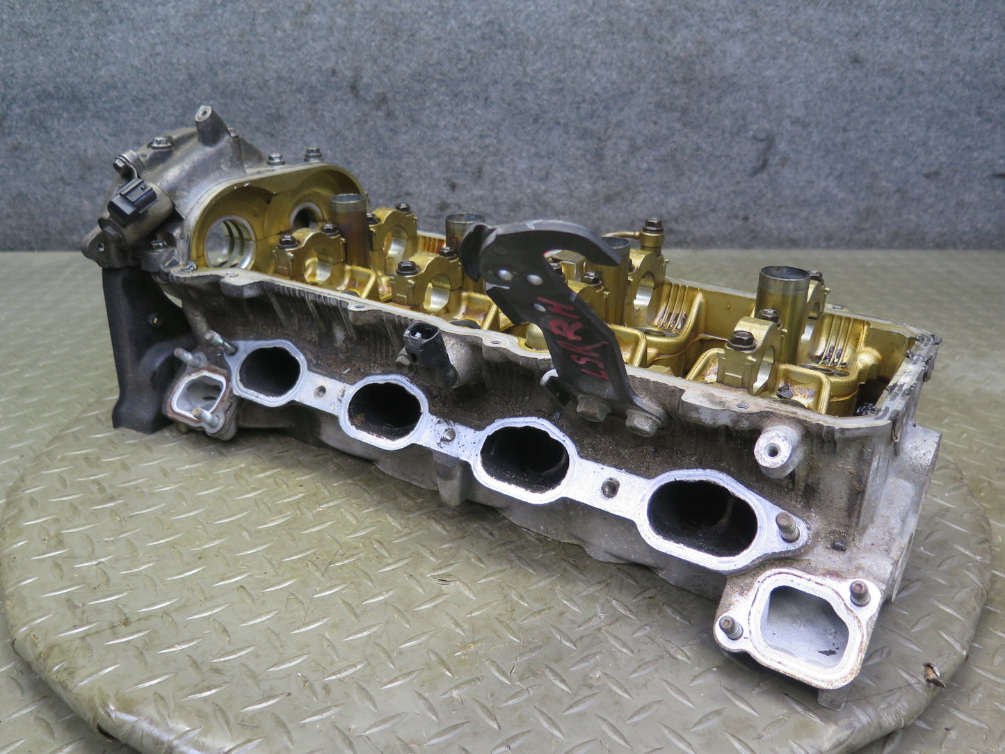 98-00 Lexus LS400 SC400 1UZFE 4.0L Right Engine Cylinder Head 102K Miles OEM
