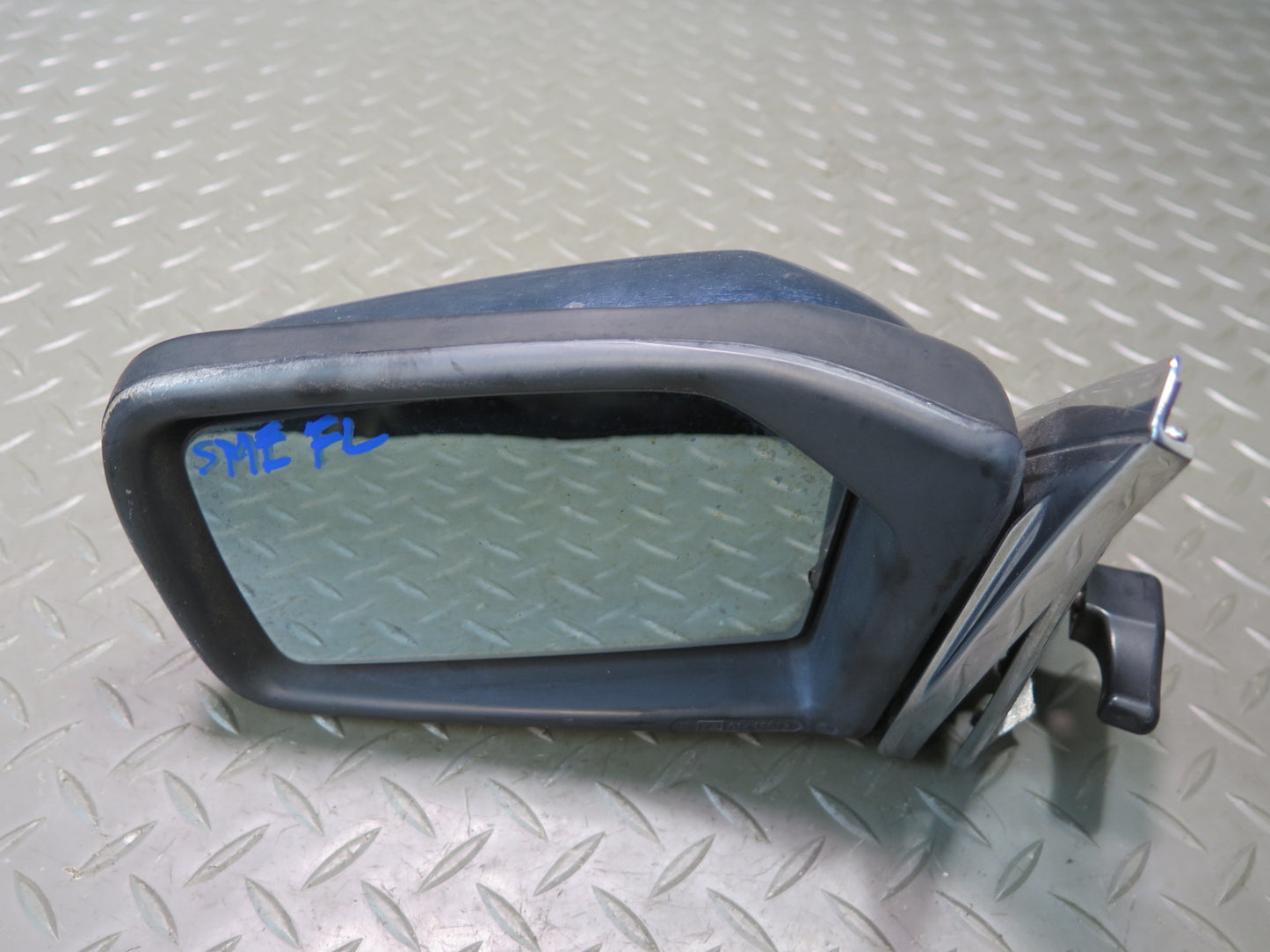 77-83 Mercedes W123 240D Front Left Door Exterior Side View Mirror OEM