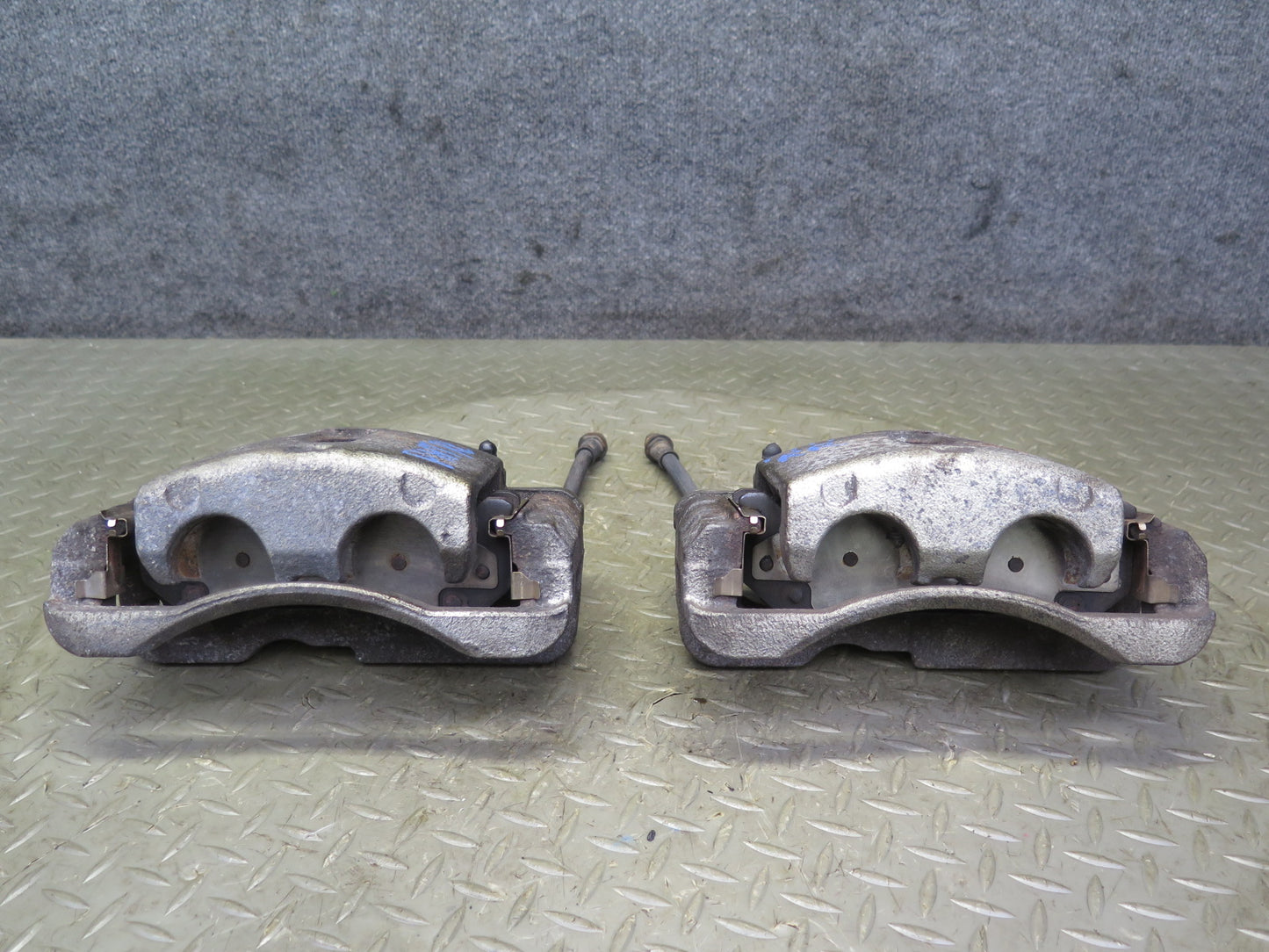 2003-2009 Hummer H2 AWD Rear Left & Right Side Brake Caliper Set of 2