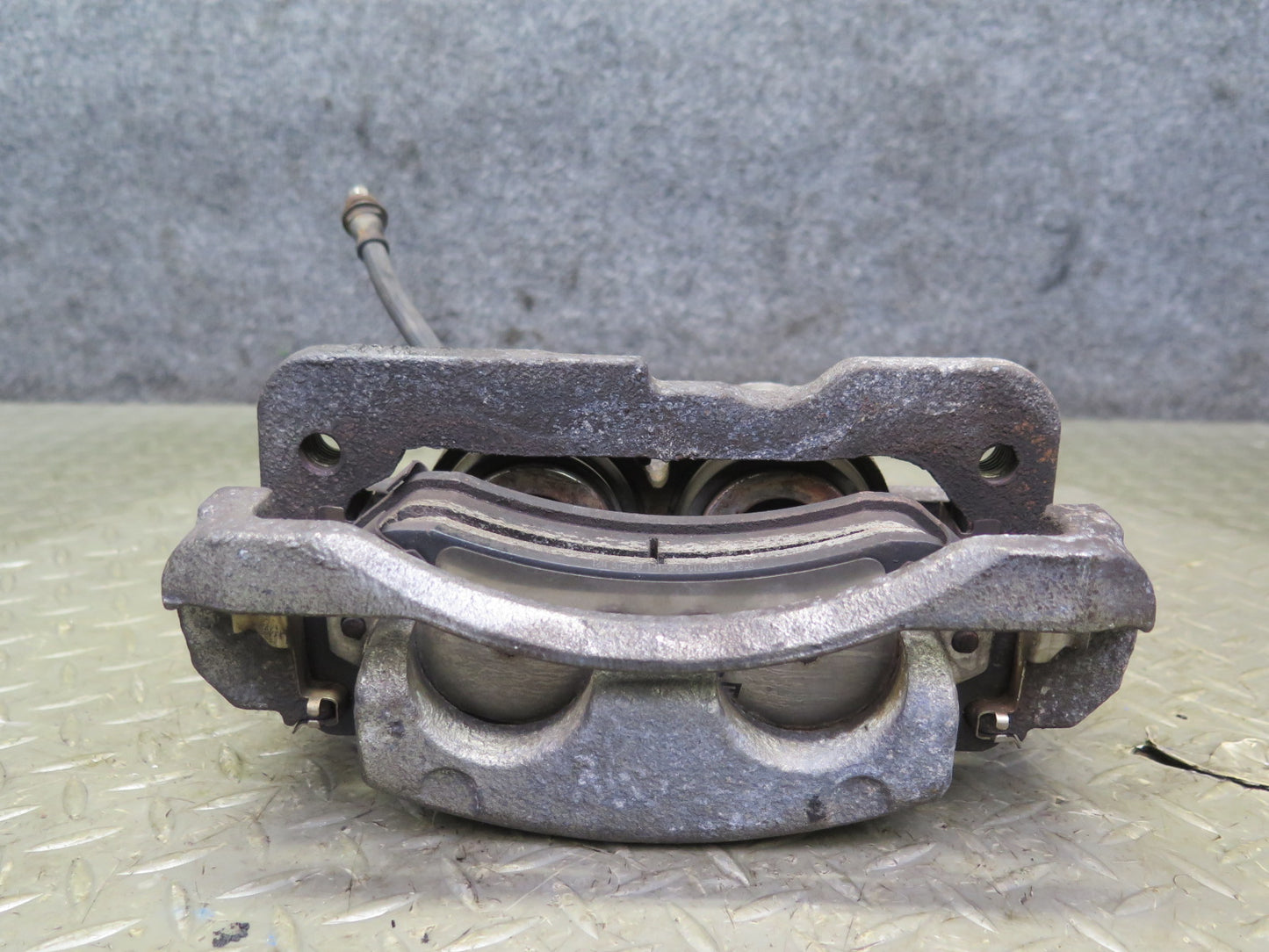 2003-2009 Hummer H2 AWD Rear Left & Right Side Brake Caliper Set of 2