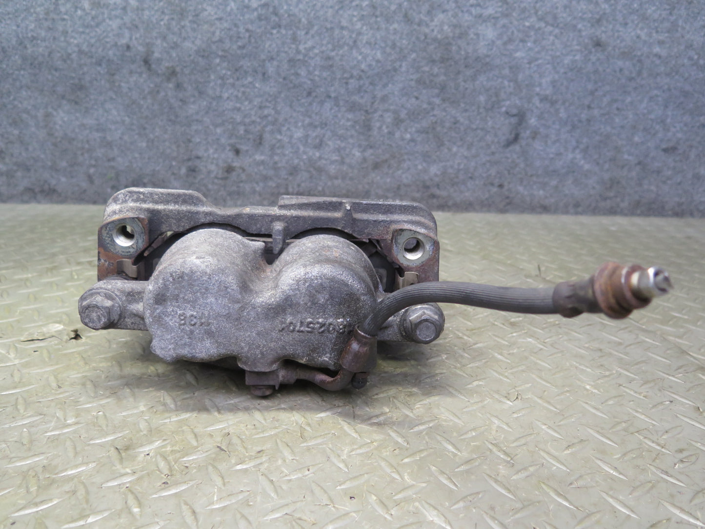 2003-2009 Hummer H2 AWD Rear Left & Right Side Brake Caliper Set of 2