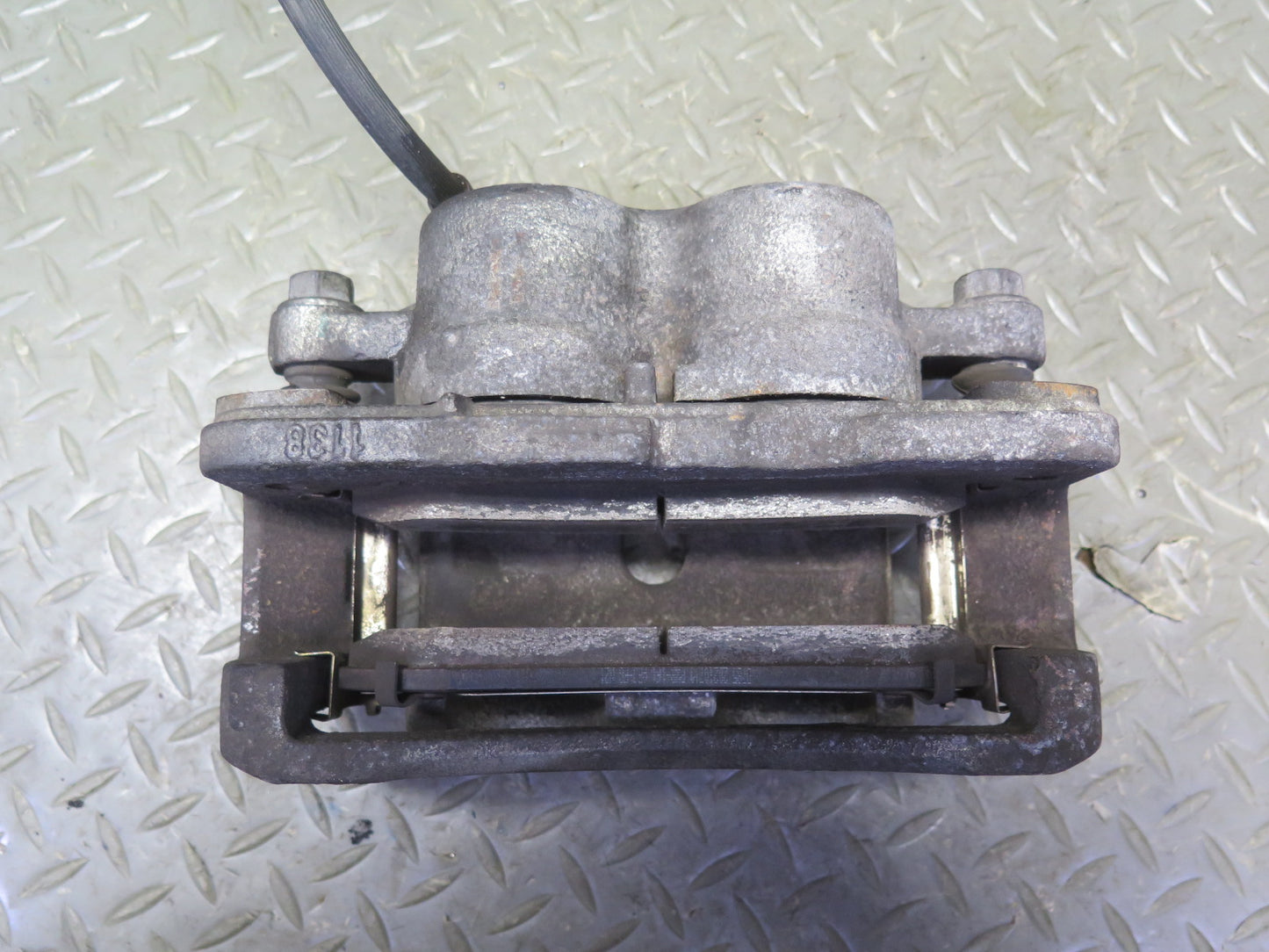 2003-2009 Hummer H2 AWD Rear Left & Right Side Brake Caliper Set of 2