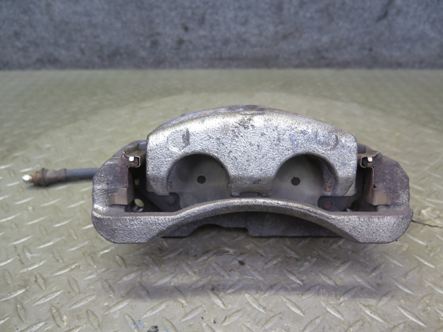 2003-2009 Hummer H2 AWD Rear Left & Right Side Brake Caliper Set of 2