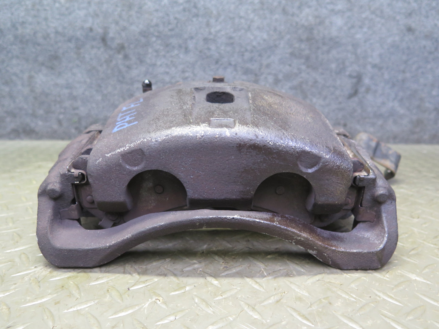 2003-2009 Hummer H2 AWD Front Left & Right Side Brake Caliper Set of 2