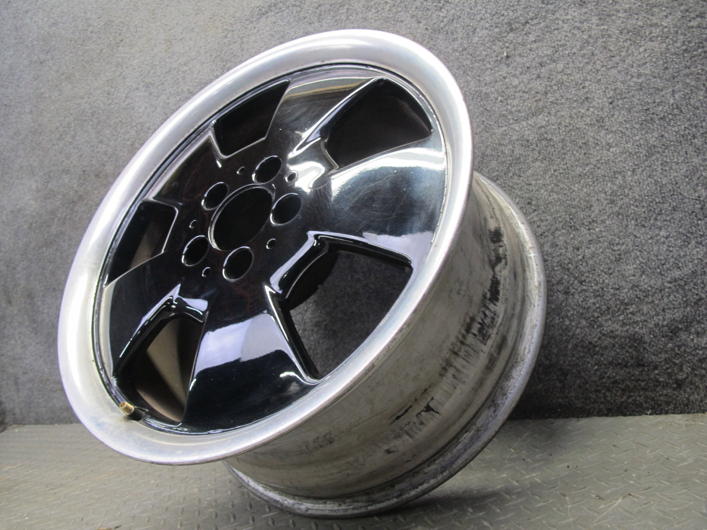 94-02 Mercedes R129 Sl-class  Alloy R17" Wheel Rim 17x8.25 ET34 1294011202 OEM