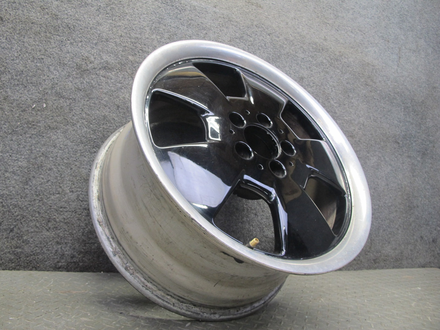 94-02 Mercedes R129 Sl-class  Alloy R17" Wheel Rim 17x8.25 ET34 1294011202 OEM