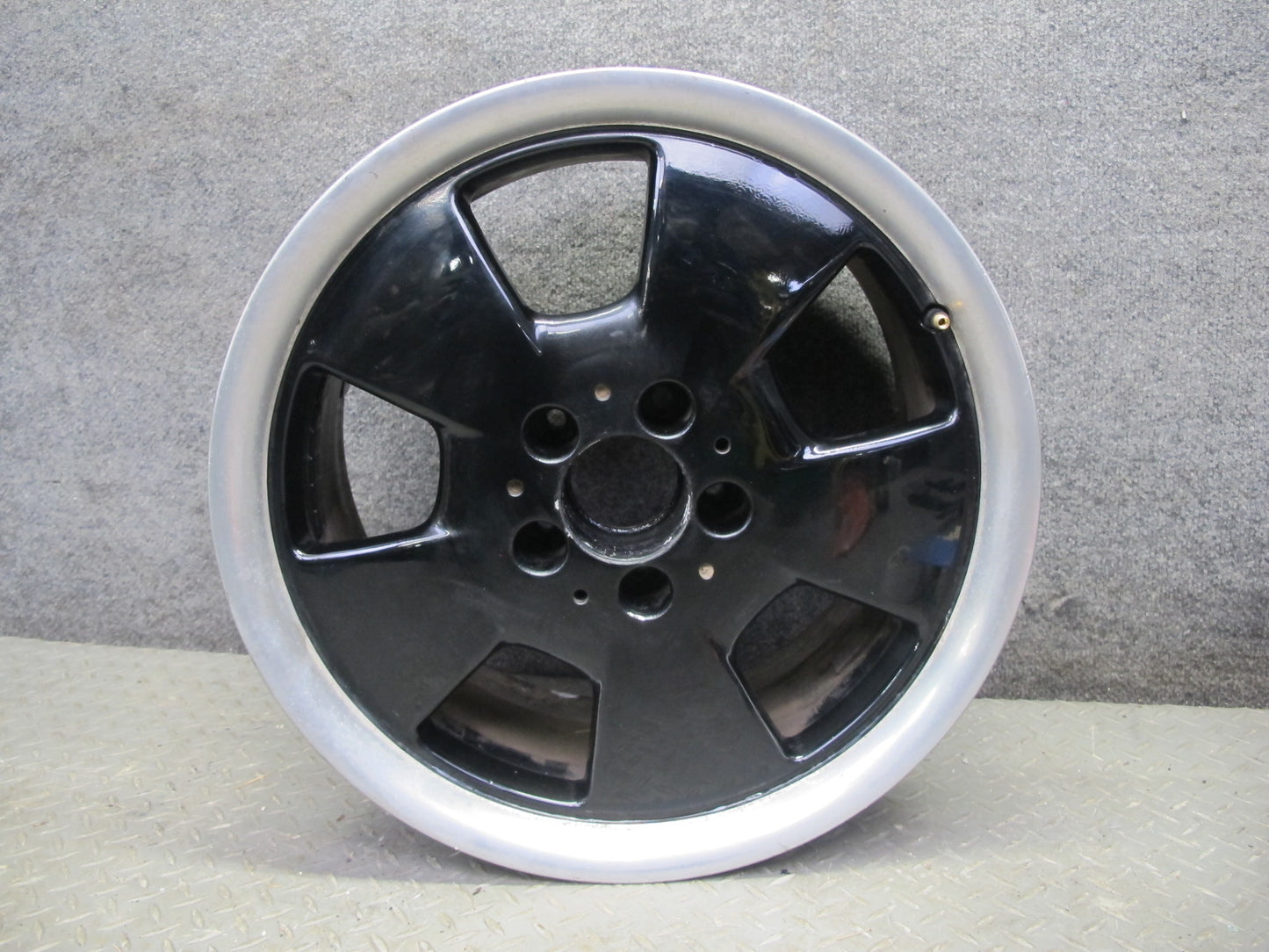 94-02 Mercedes R129 Sl-class  Alloy R17" Wheel Rim 17x8.25 ET34 1294011202 OEM