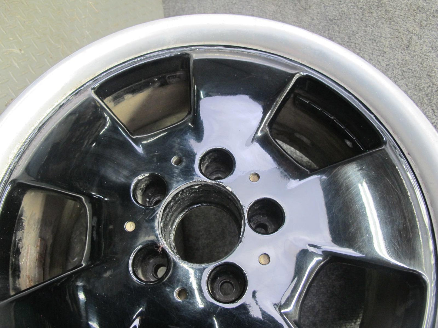 94-02 Mercedes R129 Sl-class  Alloy R17" Wheel Rim 17x8.25 ET34 1294011202 OEM