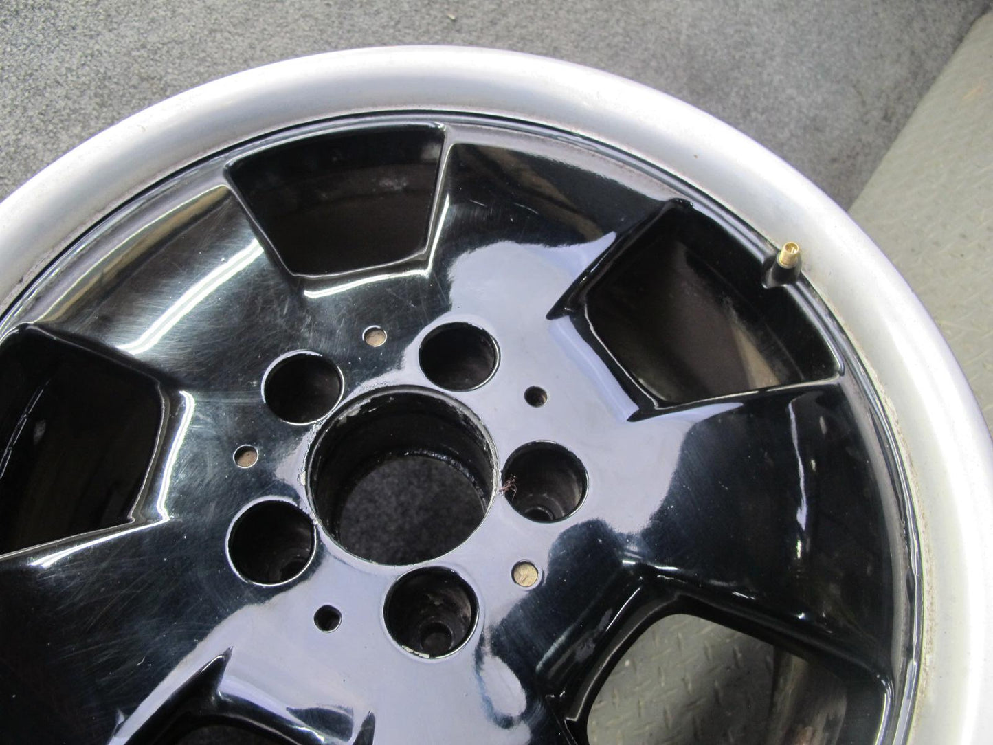 94-02 Mercedes R129 Sl-class  Alloy R17" Wheel Rim 17x8.25 ET34 1294011202 OEM