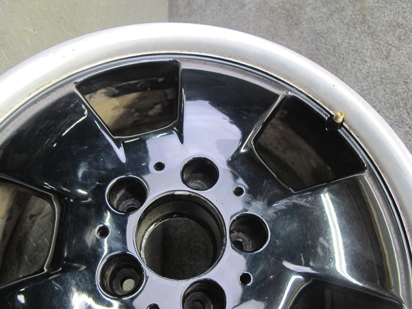 94-02 Mercedes R129 Sl-class  Alloy R17" Wheel Rim 17x8.25 ET34 1294011202 OEM
