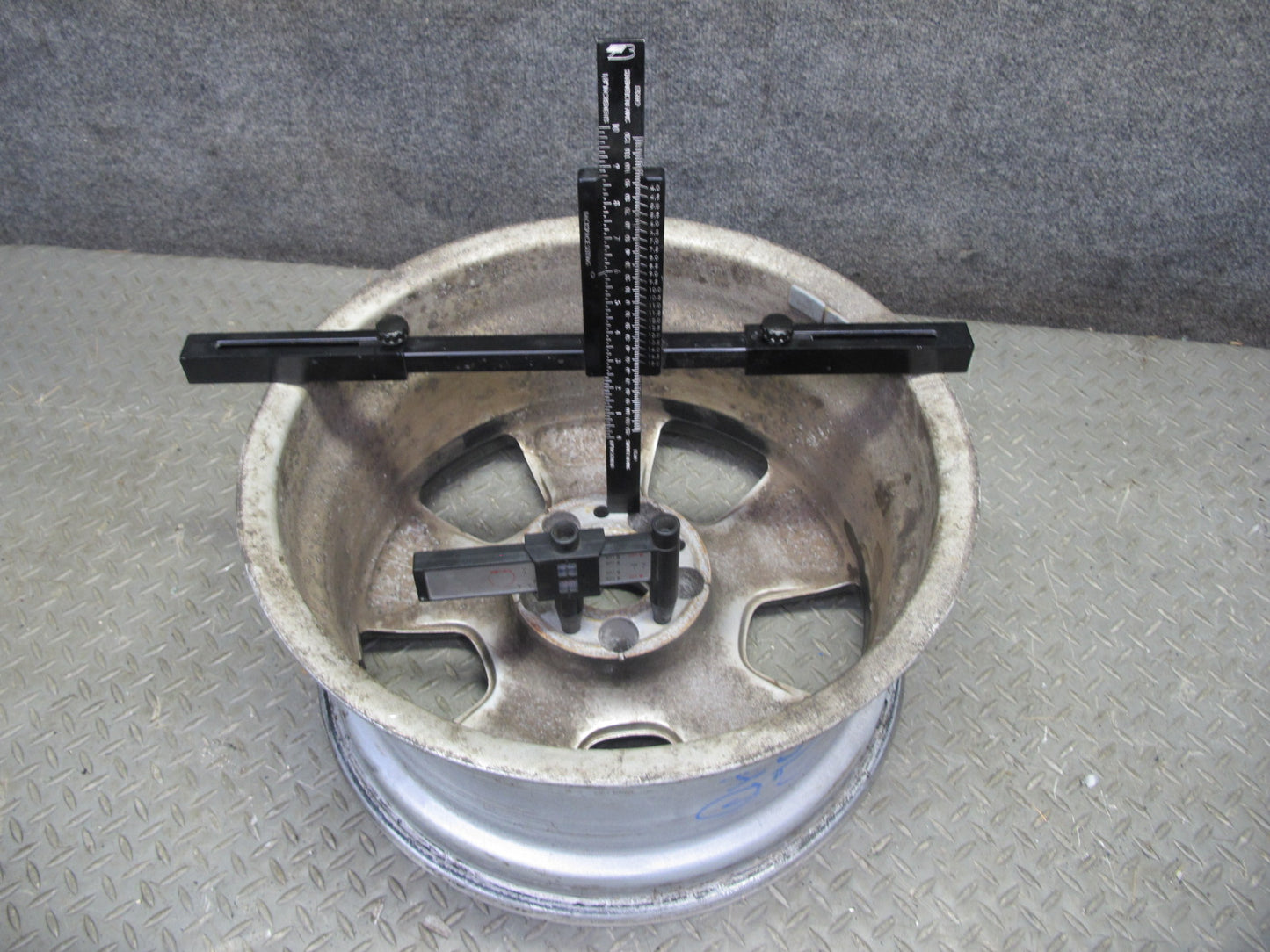 94-02 Mercedes R129 Sl-class  Alloy R17" Wheel Rim 17x8.25 ET34 1294011202 OEM