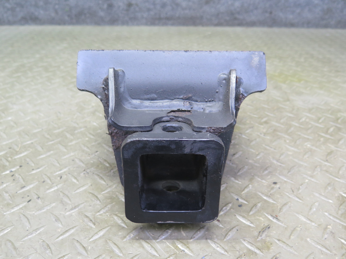2003-2007 Hummer H2 Front TOW Towing Hook Hitch