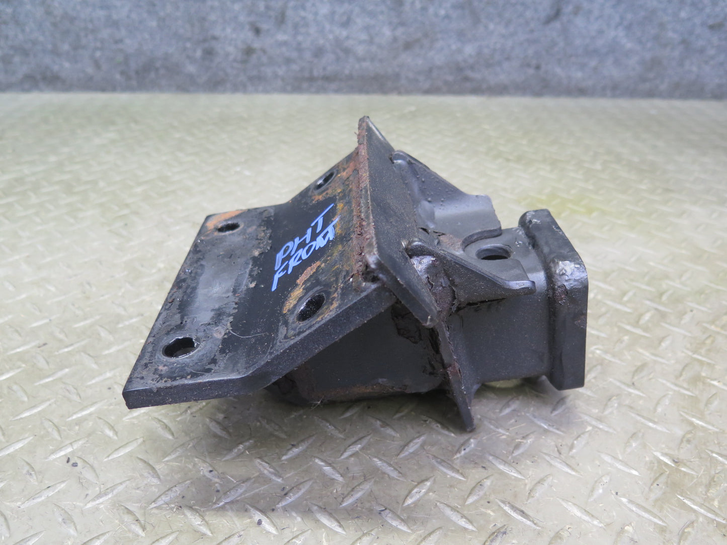 2003-2007 Hummer H2 Front TOW Towing Hook Hitch