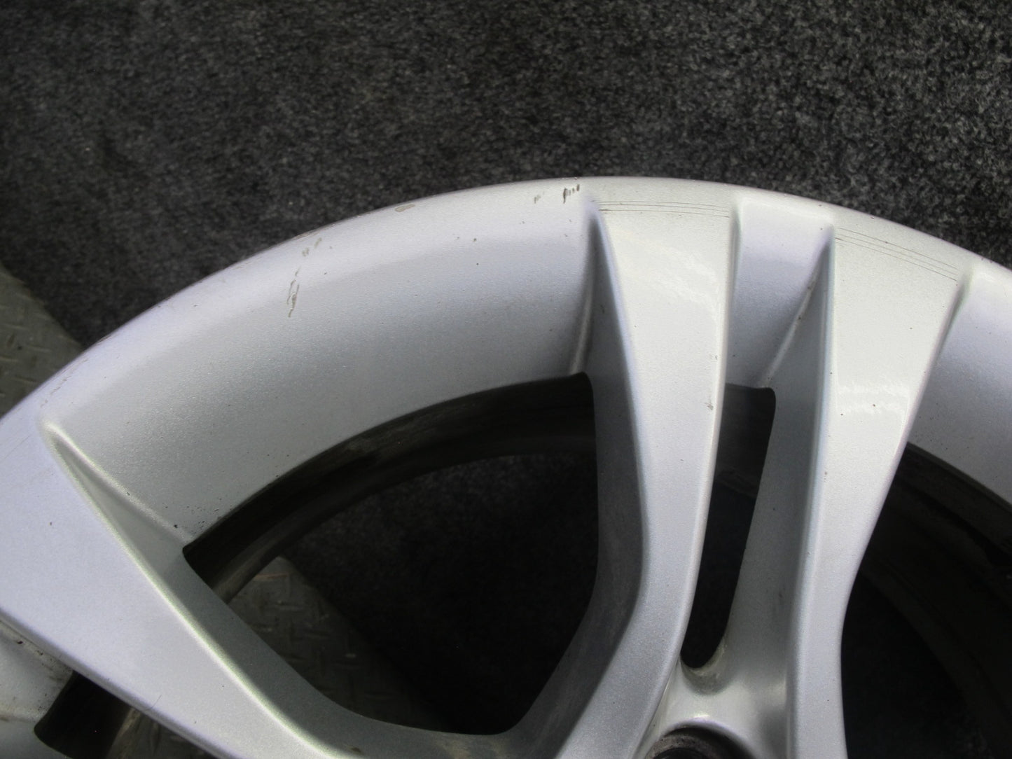 08-11 BMW E90 E91 328i Style 268 Alloy Wheel R16" Rim 16x7J ET31 6780907 OEM