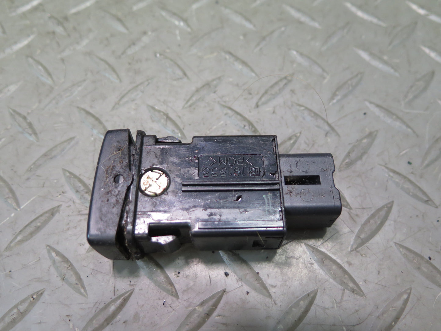 2003-2007 Lexus UZJ100L LX470 Left Heated Seat Heater Button Switch