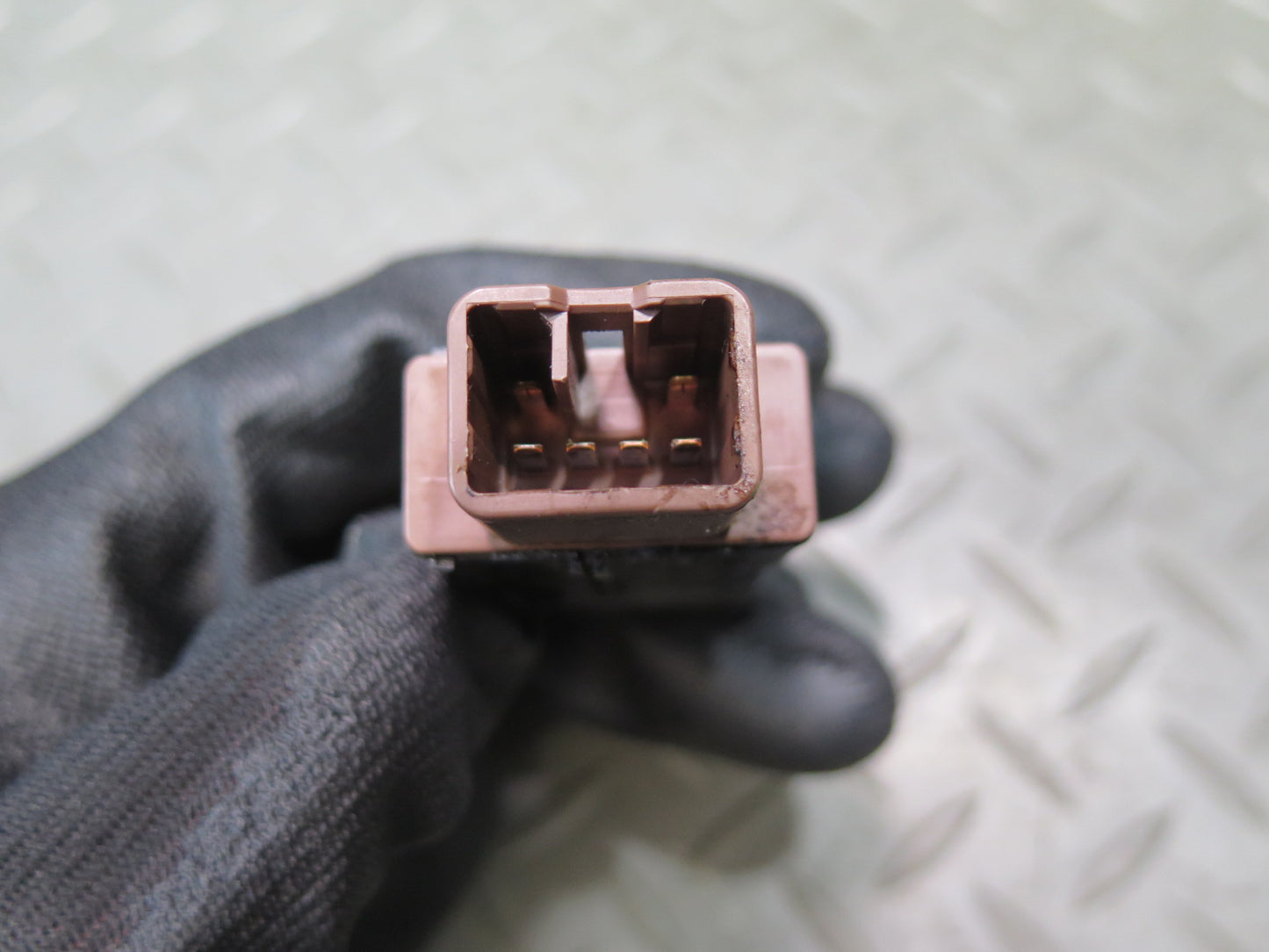 2003-2007 Lexus UZJ100L LX470 Right Heated Seat Heater Button Switch