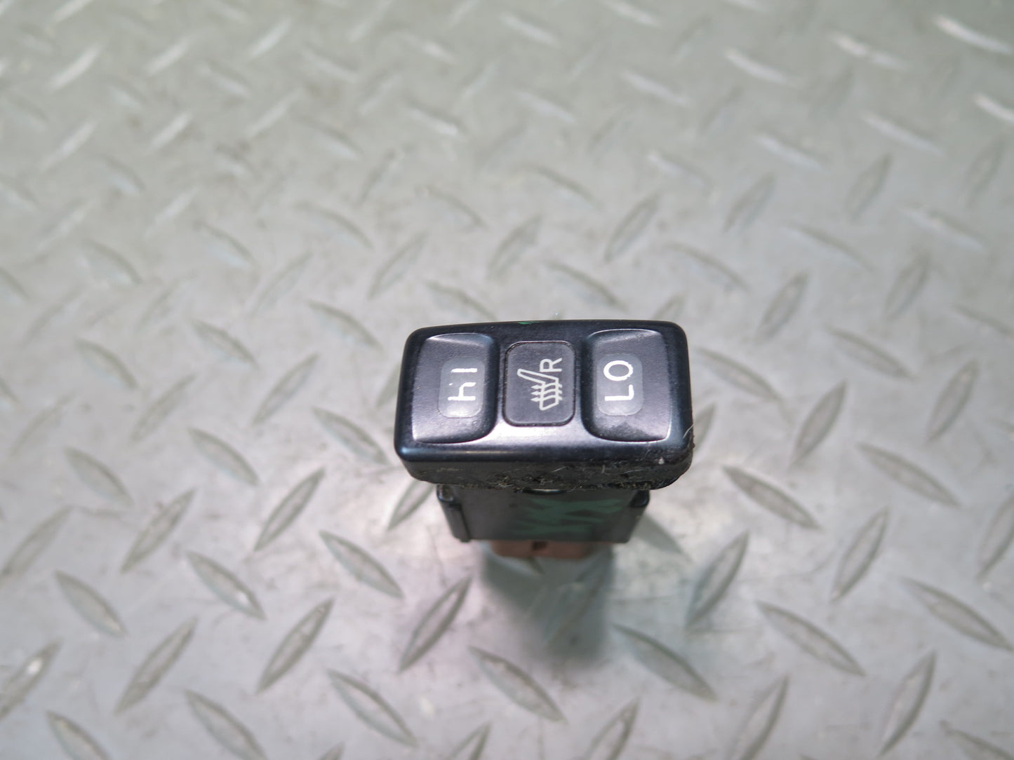 2003-2007 Lexus UZJ100L LX470 Right Heated Seat Heater Button Switch