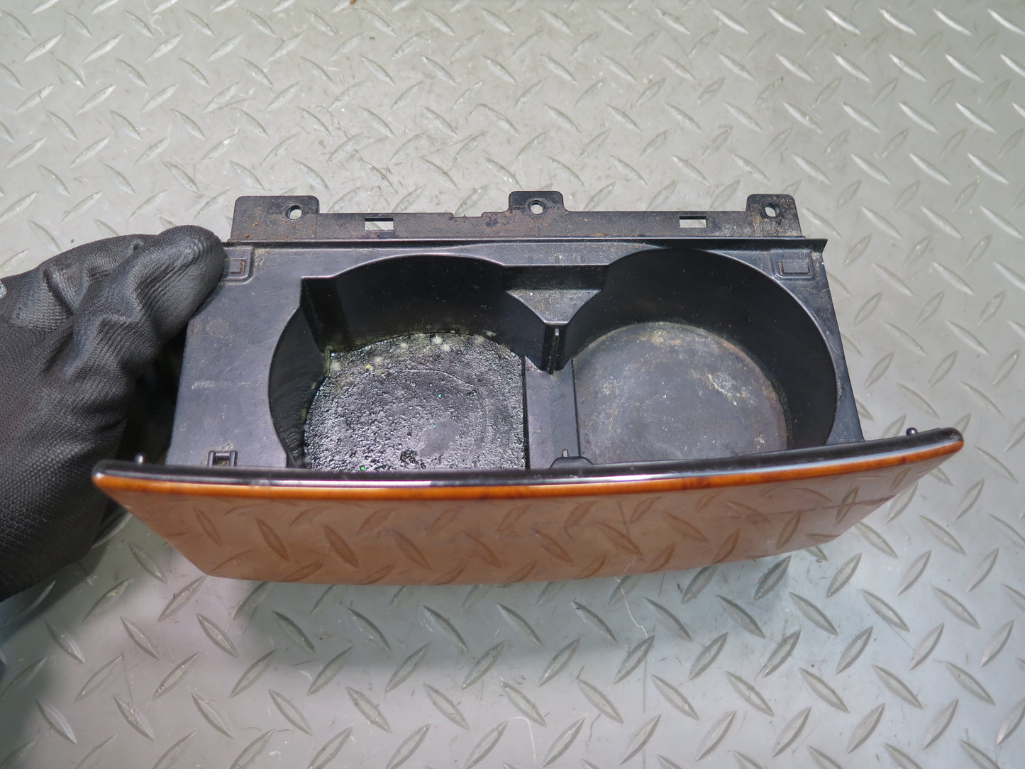2003-2007 Lexus UZJ100L LX470 Front Center Console CUP Holder