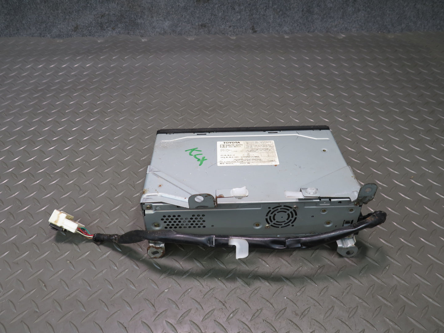 2003 Lexus UZJ100L LX470 CD Changer Player 86270-60111