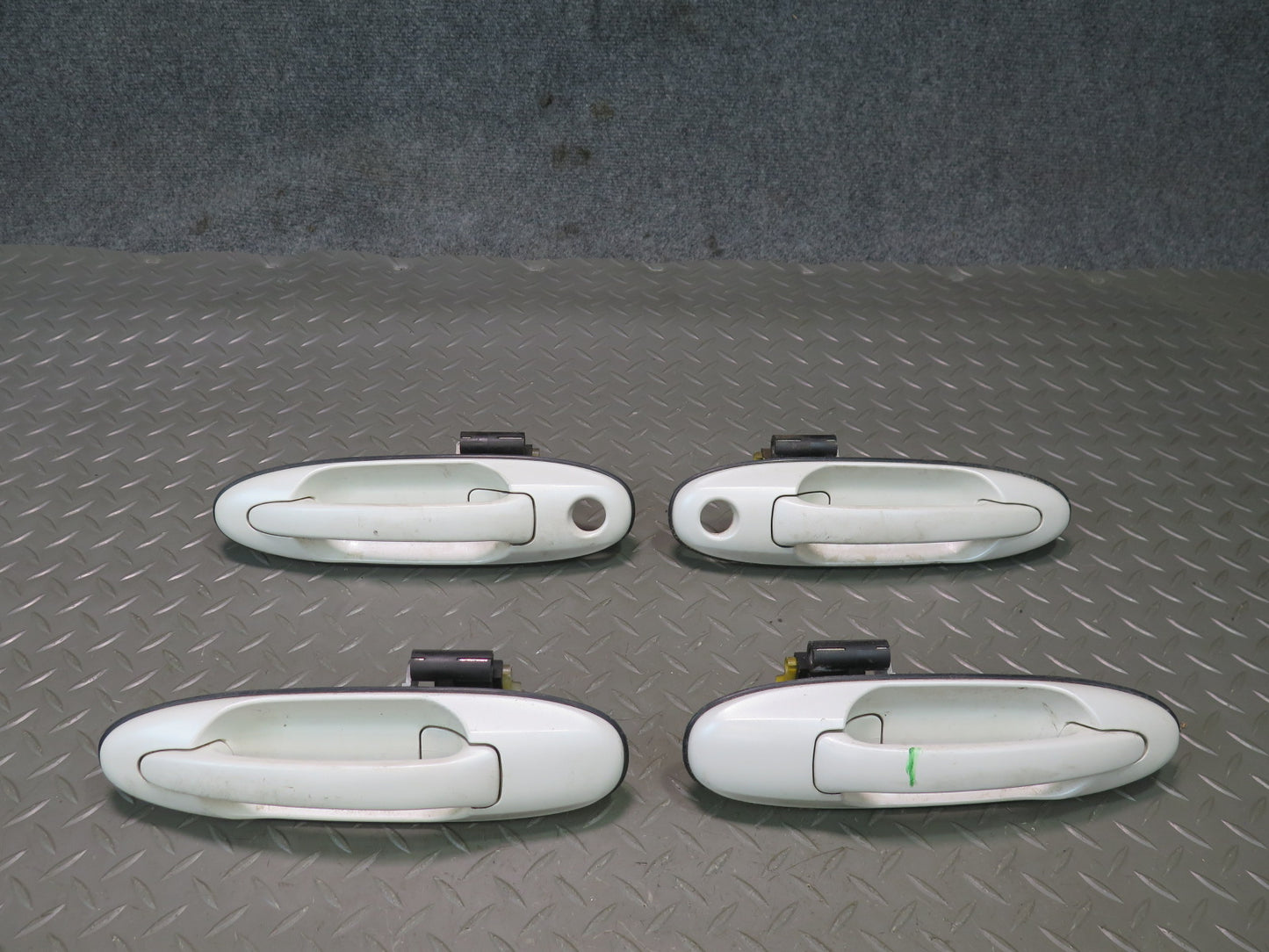 2003-2007 Lexus LX470 Front Rear Left Right Side Exterior Door Handle Set of 4