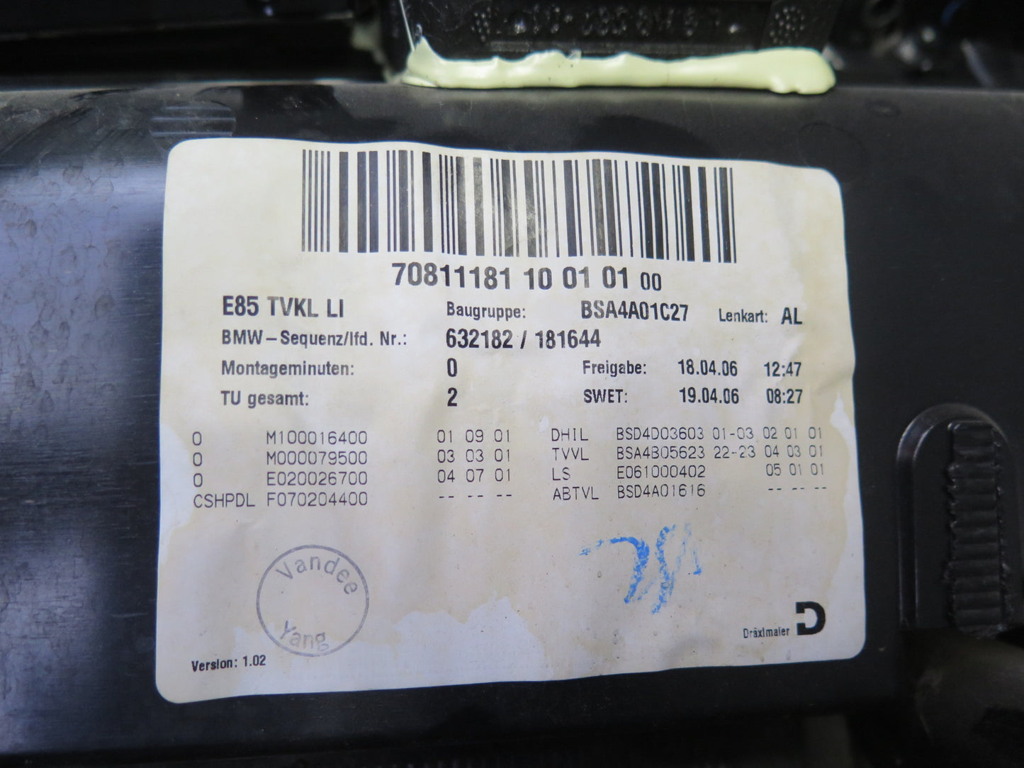 06-08 BMW E85 Z4 Front Left Interior Door Panel w Window Mirror Switch Black OEM