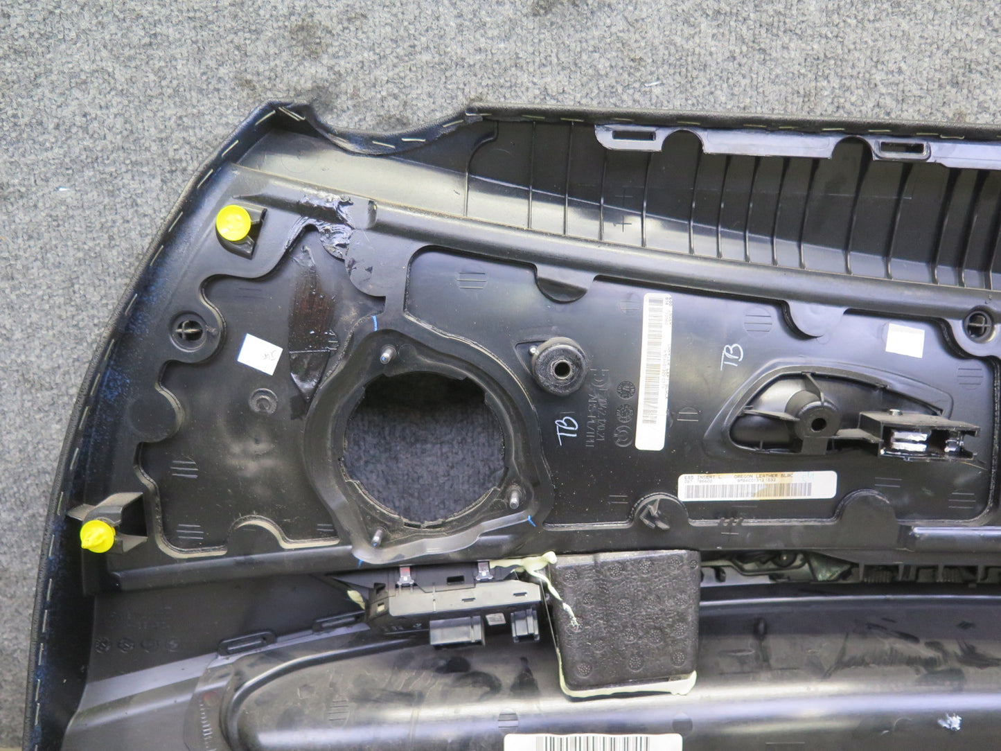 06-08 BMW E85 Z4 Front Left Interior Door Panel w Window Mirror Switch Black OEM