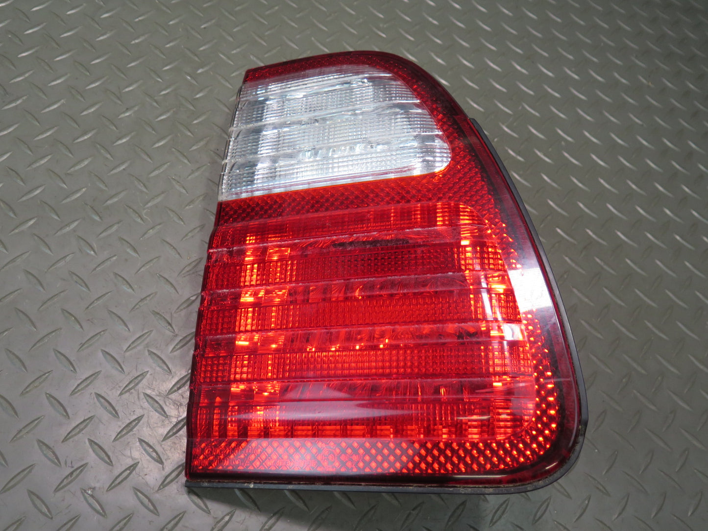 2003-2007 Lexus UZJ100L LX470 Rear Left Trunk Lid Inner Tail Light Lamp