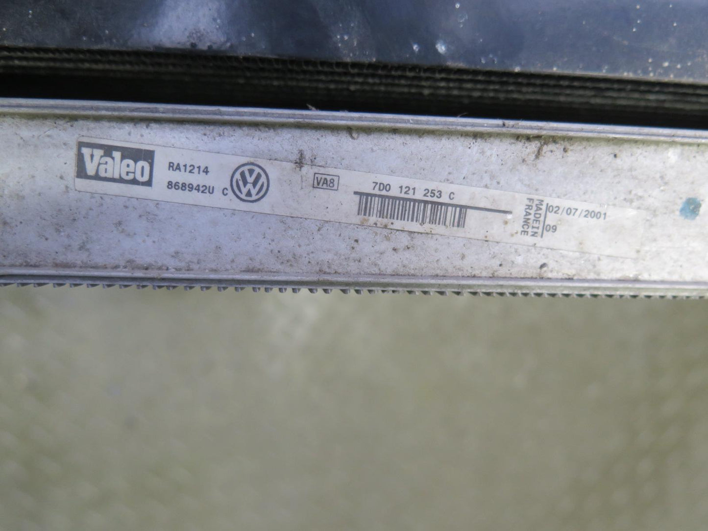 01-03 VW Eurovan T4 2.8L AXK Engine Radiator w A/C Condenser OEM