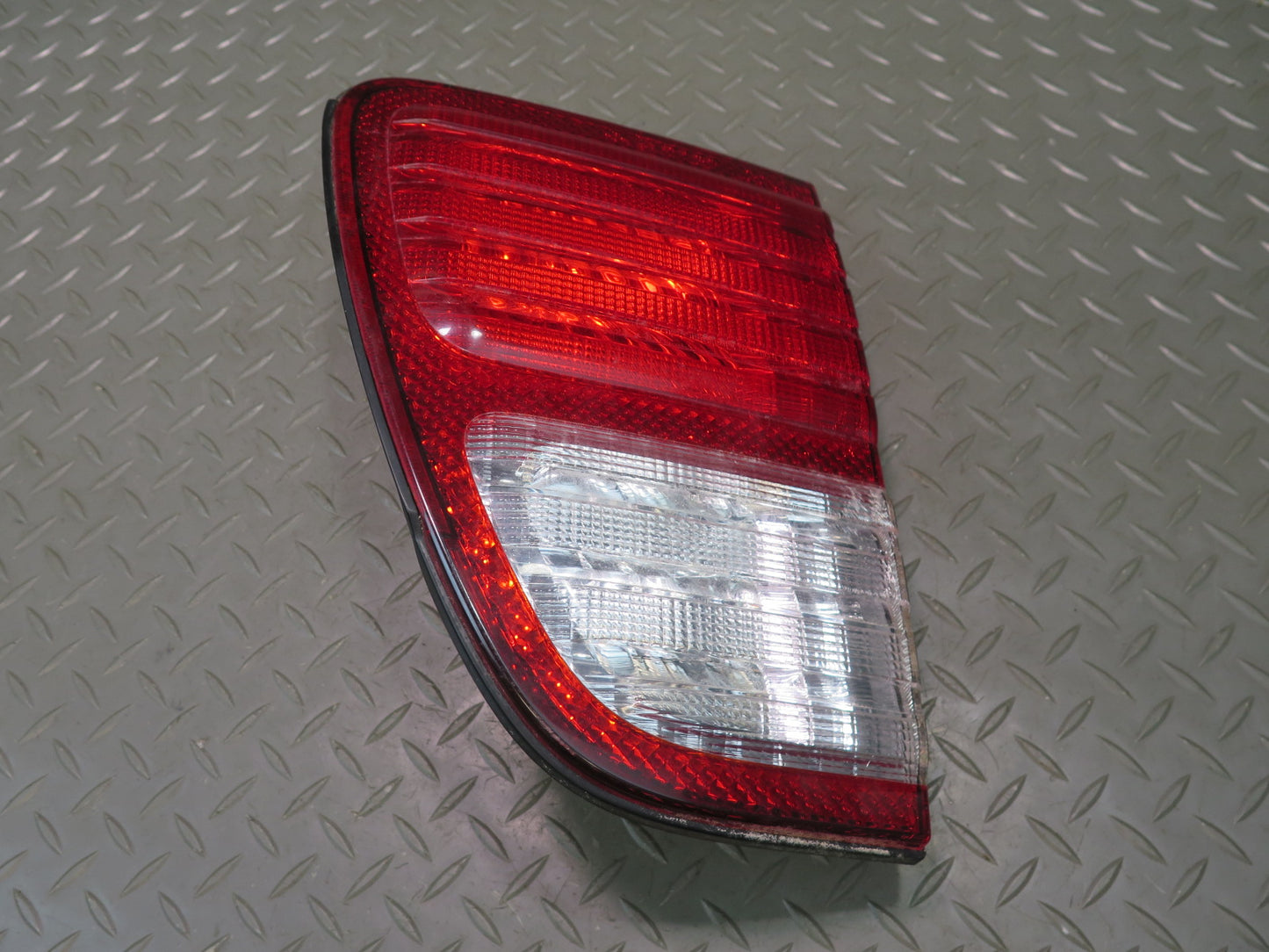 2003-2007 Lexus UZJ100L LX470 Rear Left Trunk Lid Inner Tail Light Lamp
