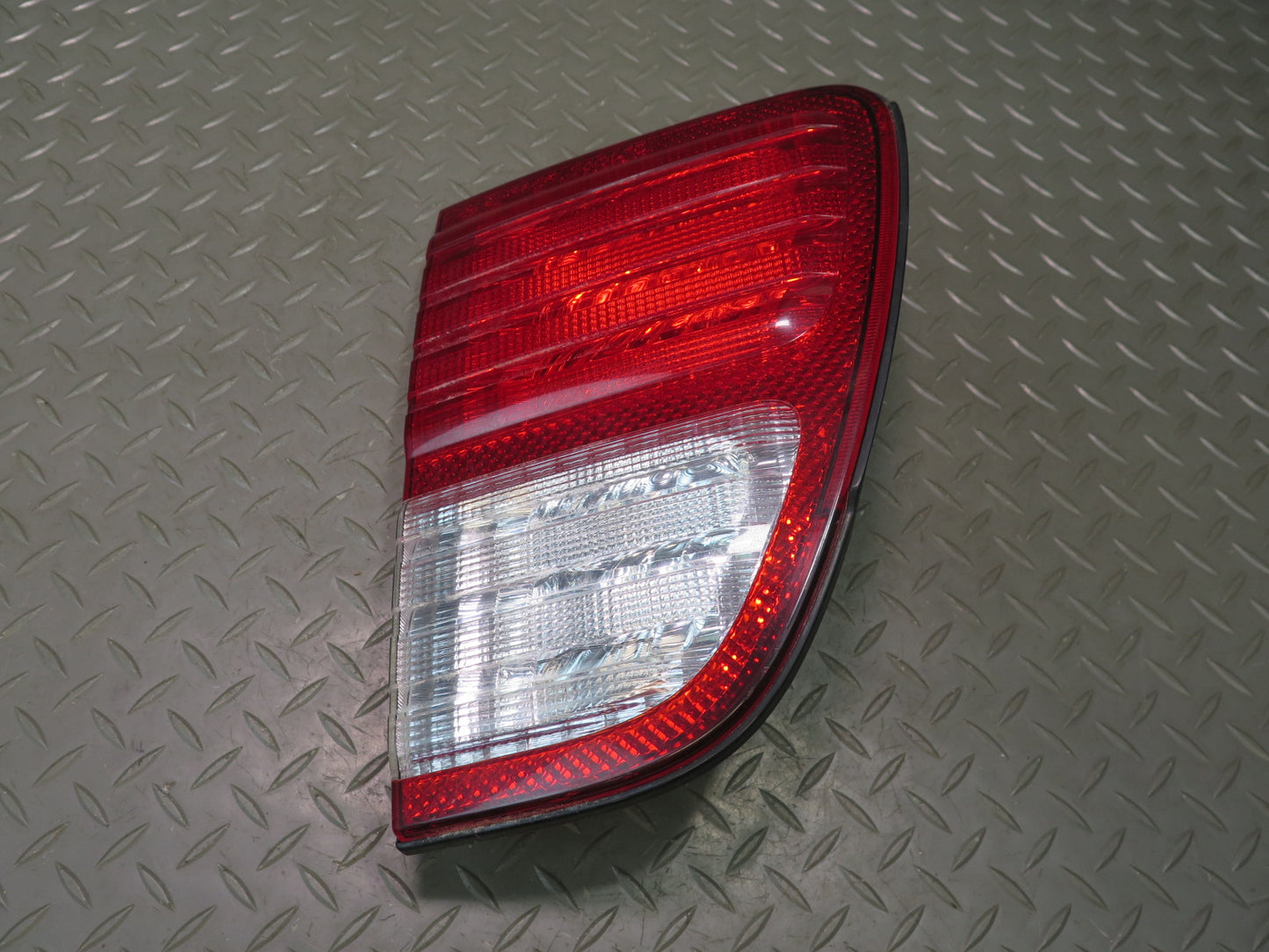 1998-2002 Lexus LX470 Rear Right Trunk Lid Inner Tail Light Lamp