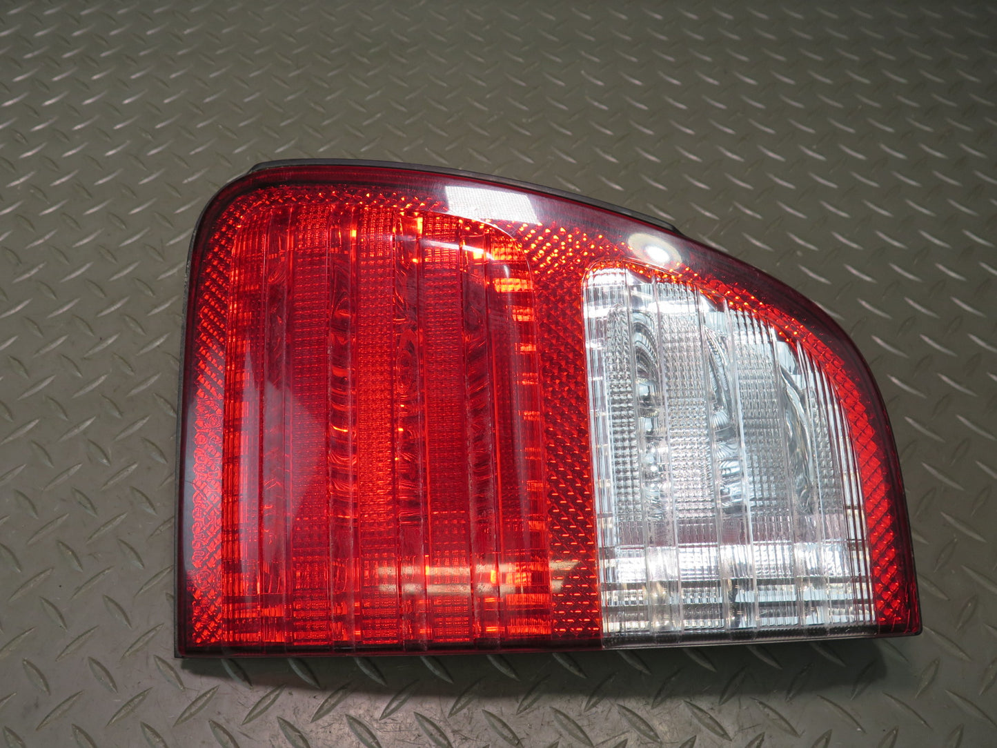 1998-2002 Lexus LX470 Rear Right Trunk Lid Inner Tail Light Lamp