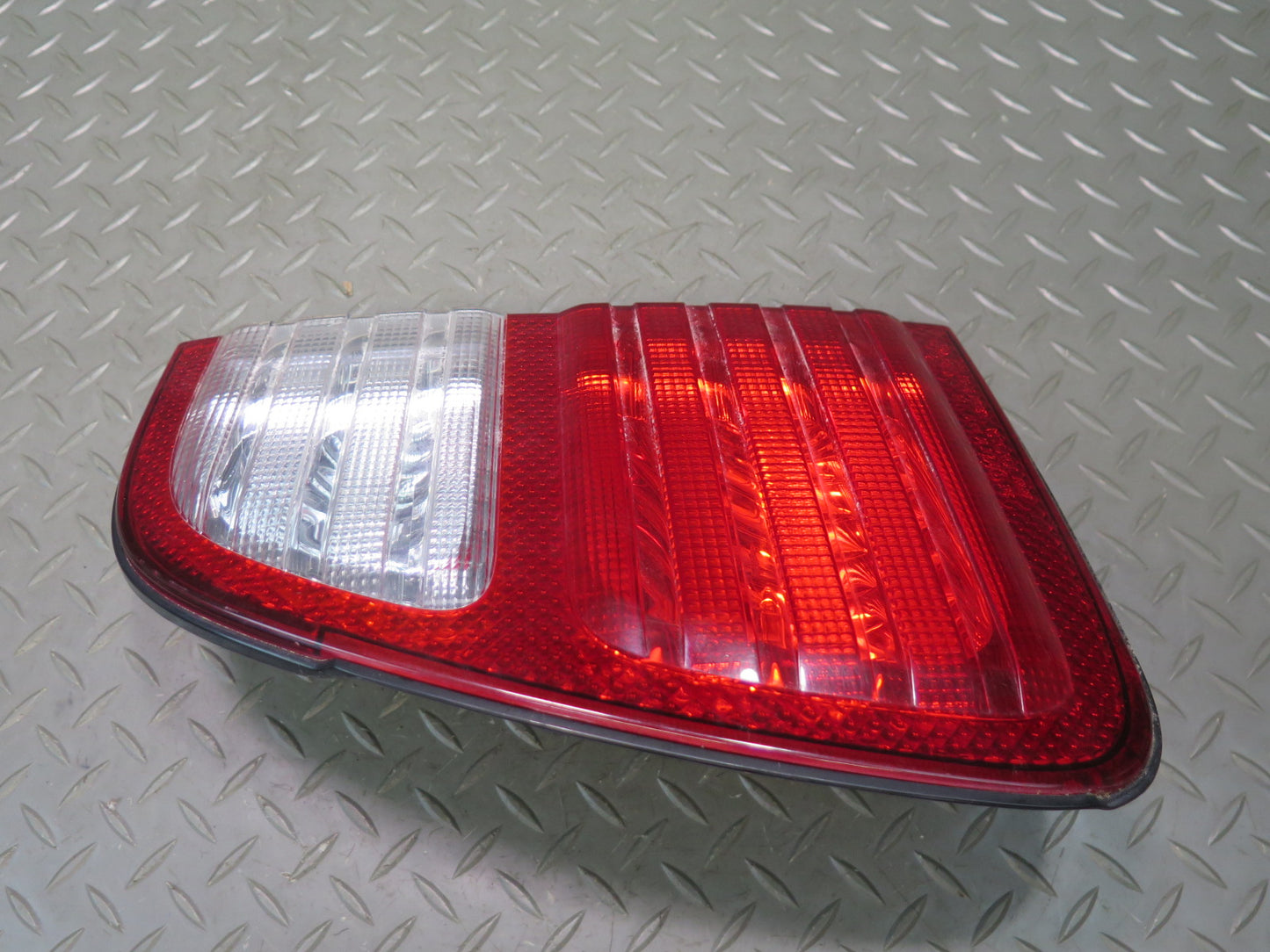 1998-2002 Lexus LX470 Rear Right Trunk Lid Inner Tail Light Lamp