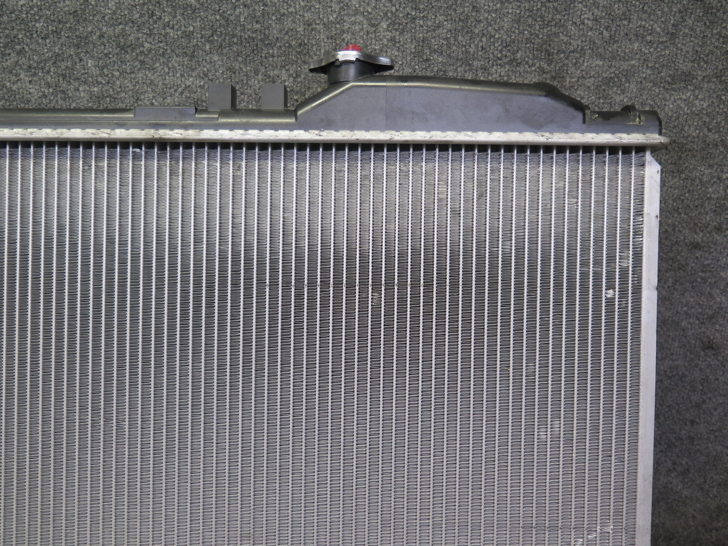 02-10 Lexus Z40 SC430 Engine Coolant Radiator w Cap Denso