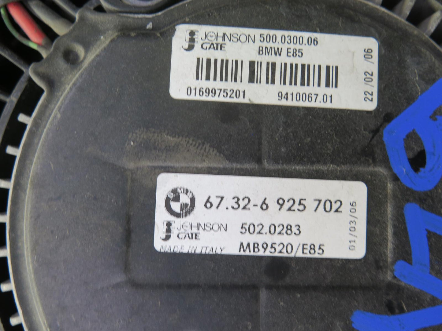 03-08 BMW E85 Z4 3.0L N52 MT Radiator Condenser Fan Motor Expansion Tank Set OEM