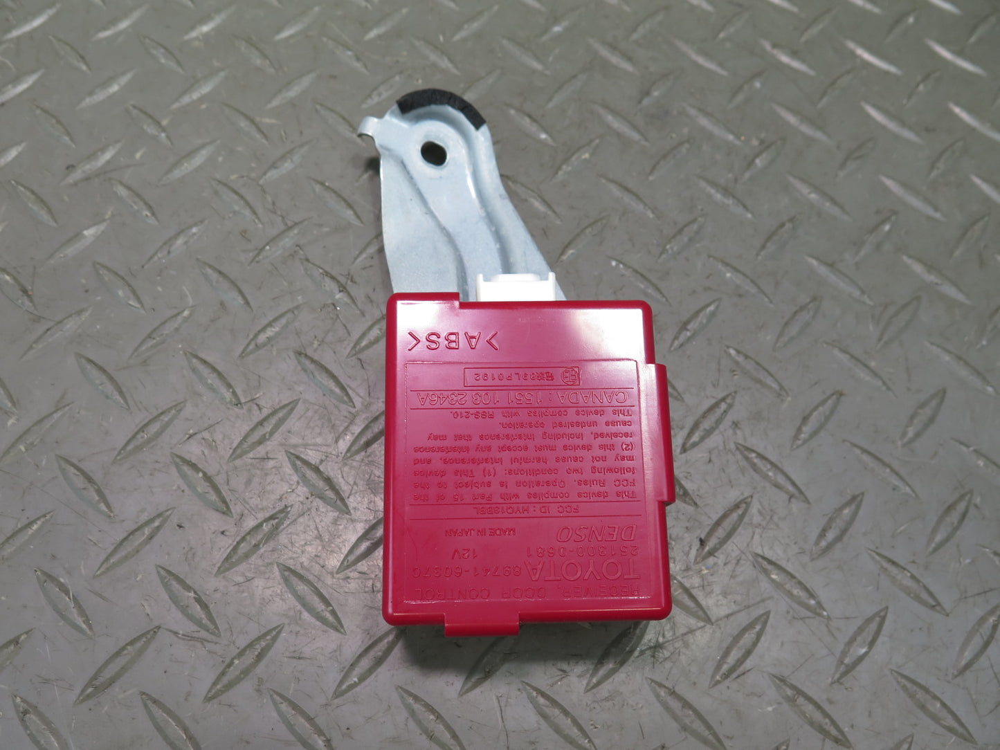 2003-2007 Lexus UZJ100L LX470 Door Control Receiver Computer Control Module