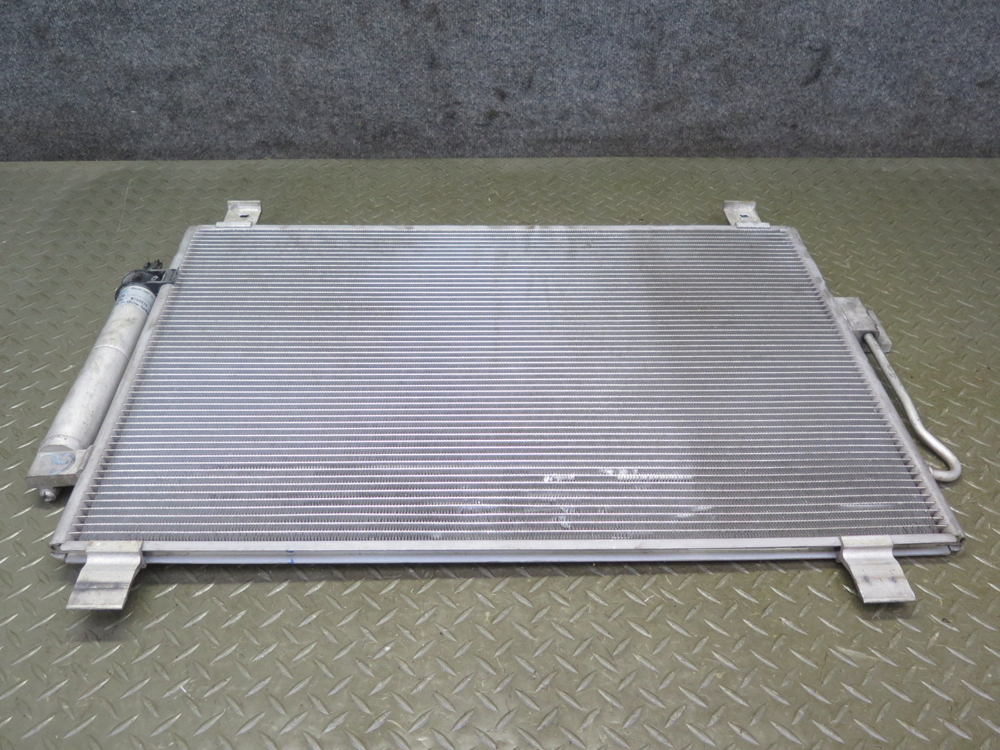 2013-2020 Infiniti JX35 QX60 A/C Air Condition Condenser 92100-3JA0A