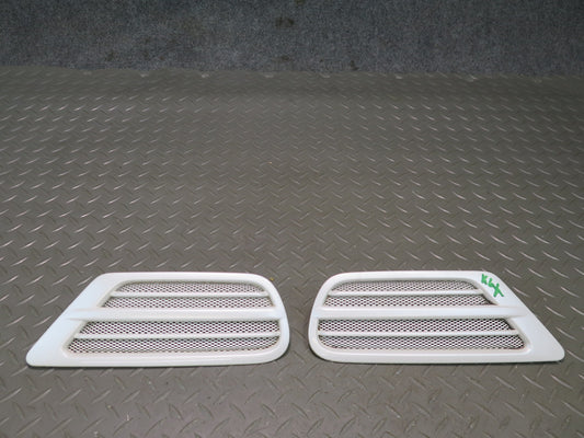 1998-2007 Lexus UZJ100L LX470 Rear Left Right Quarter Vent Trim Grille White Set