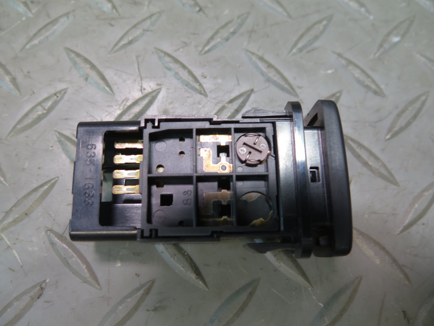 2003-2007 Lexus UZJ100L LX470 Rsca OFF Control Button Switch