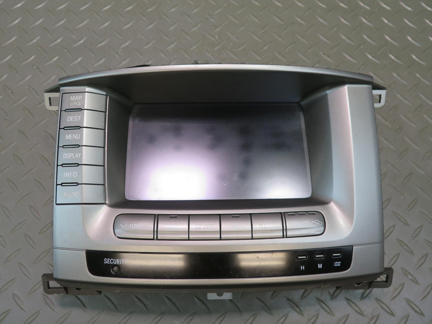 2003-2004 Lexus UZJ100L LX470 Dash GPS Navigation Screen Display 86111-60140