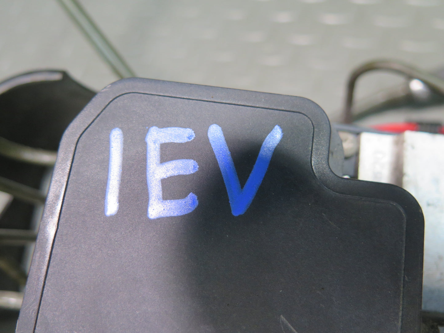 02-03 VW Eurovan T4 Anti Lock Brake ABS & ESP Pump Module w Bracket Assembly OEM