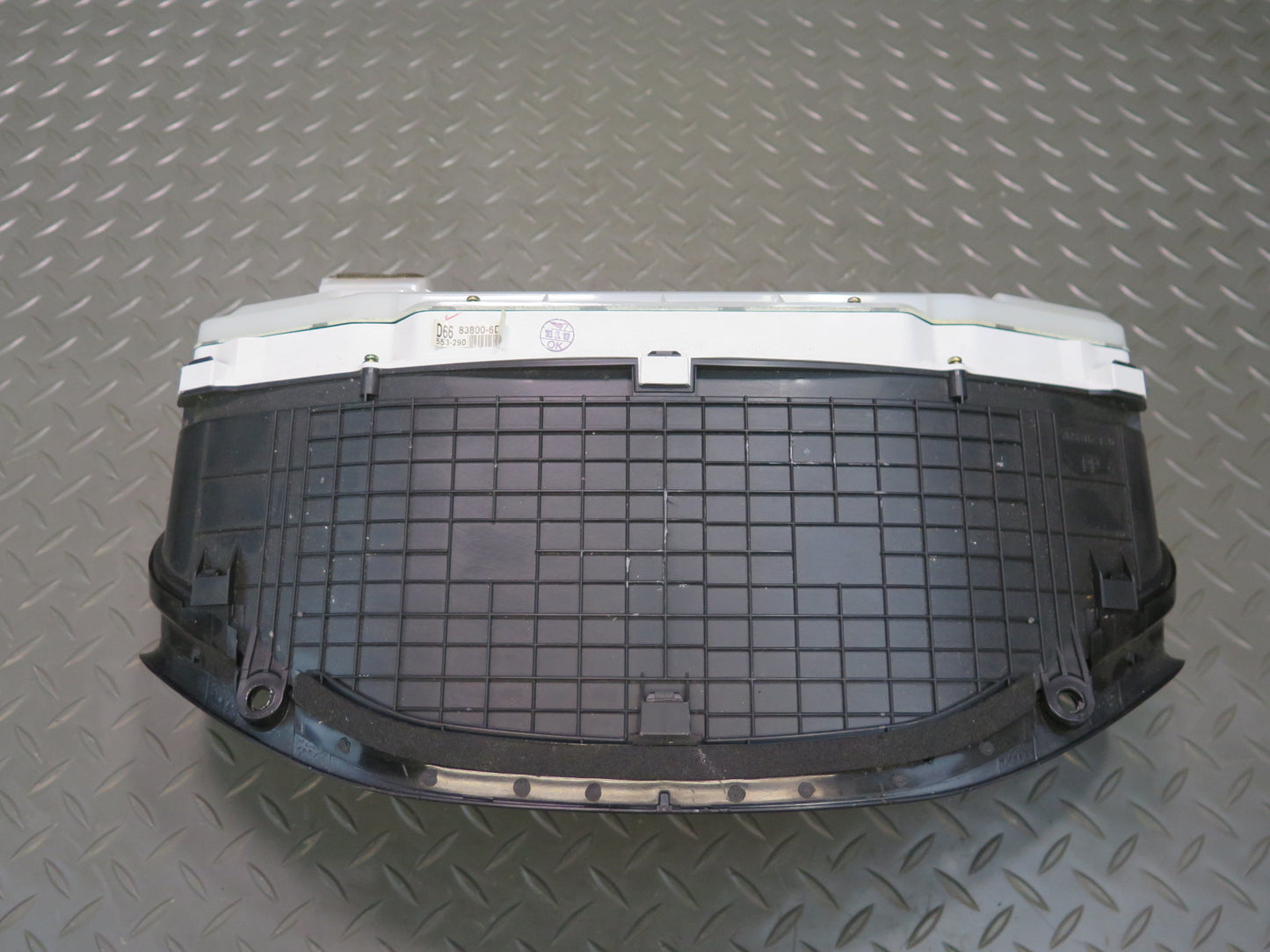 2003 Lexus UZJ100L LX470 Instrument Cluster Gauge Speedometer 83800-6D660