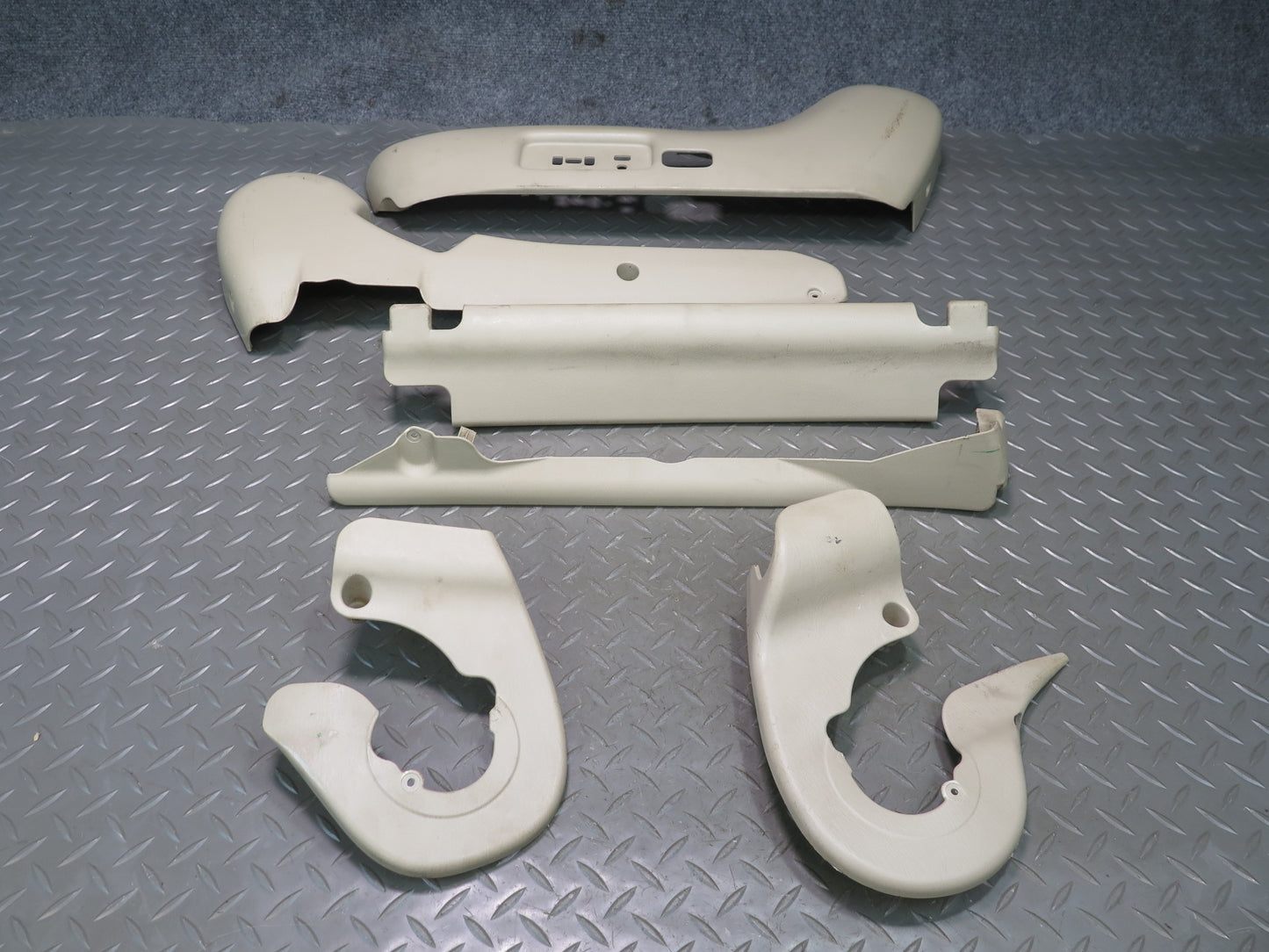 1998-2007 Lexus UZJ100L LX470 Front Left Seat Side Trim Cover Panel Ivory Set
