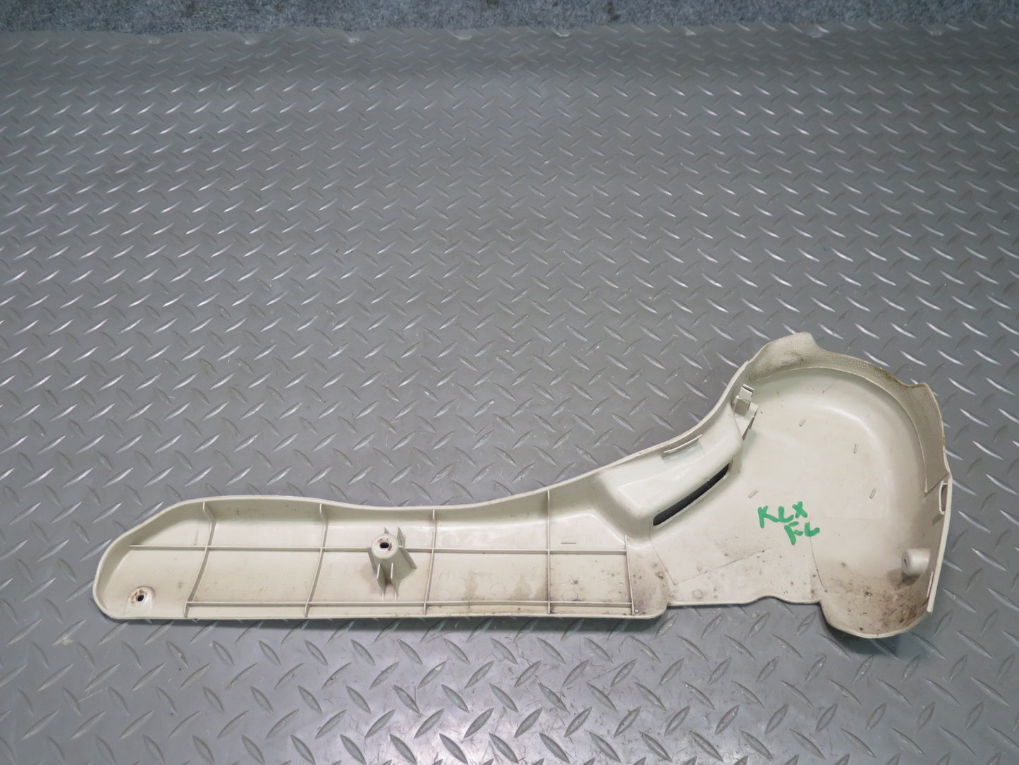 1998-2007 Lexus UZJ100L LX470 Front Left Seat Side Trim Cover Panel Ivory Set