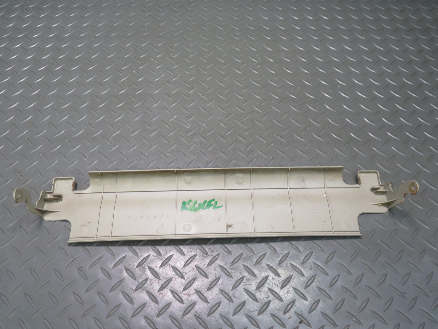 1998-2007 Lexus UZJ100L LX470 Front Left Seat Side Trim Cover Panel Ivory Set