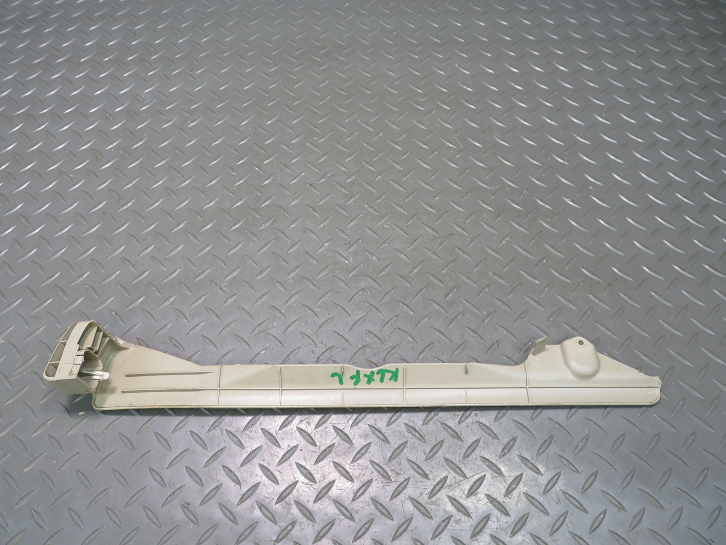 1998-2007 Lexus UZJ100L LX470 Front Left Seat Side Trim Cover Panel Ivory Set
