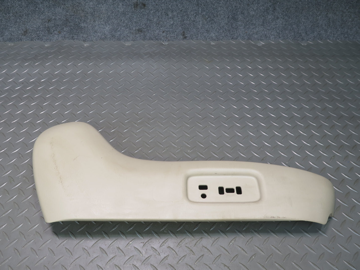 1998-2007 Lexus UZJ100L LX470 Front Right Seat Side Trim Cover Panel Set