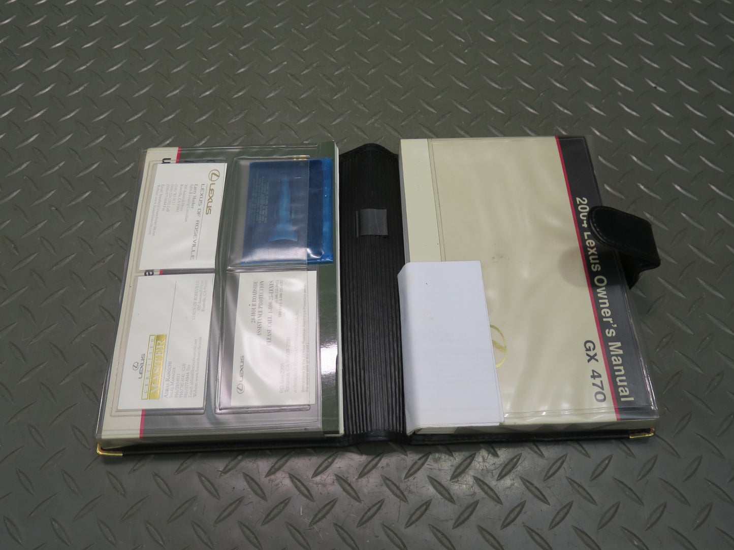 2003 Lexus UZJ100L LX470 Owners Operator User Guide Manual Book Case Set