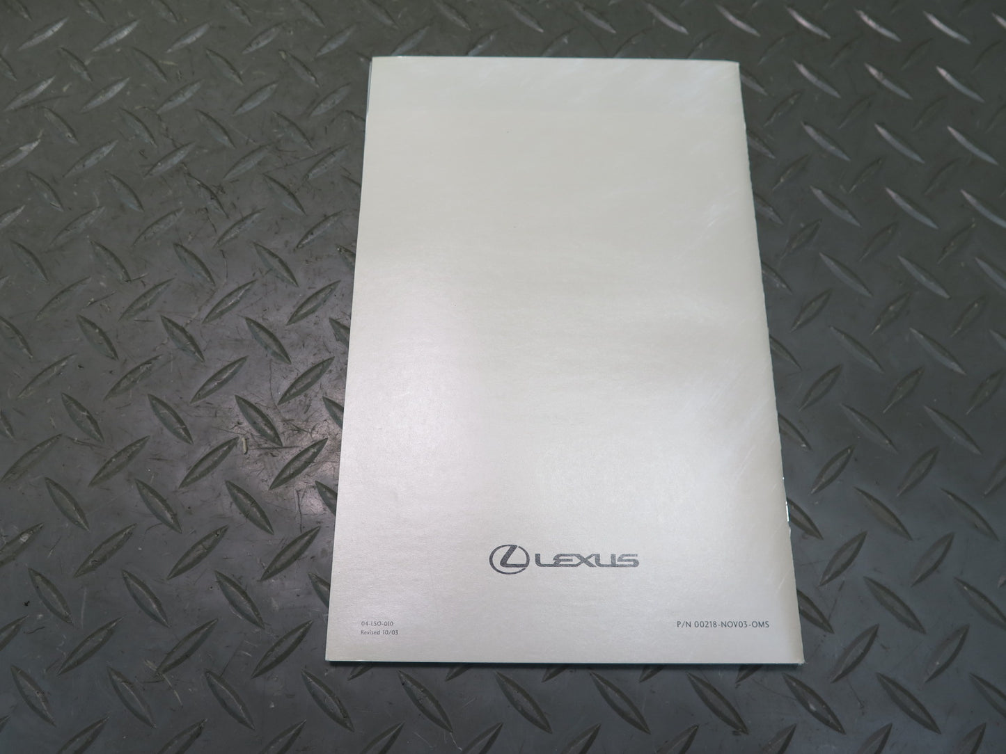 2003 Lexus UZJ100L LX470 Owners Operator User Guide Manual Book Case Set