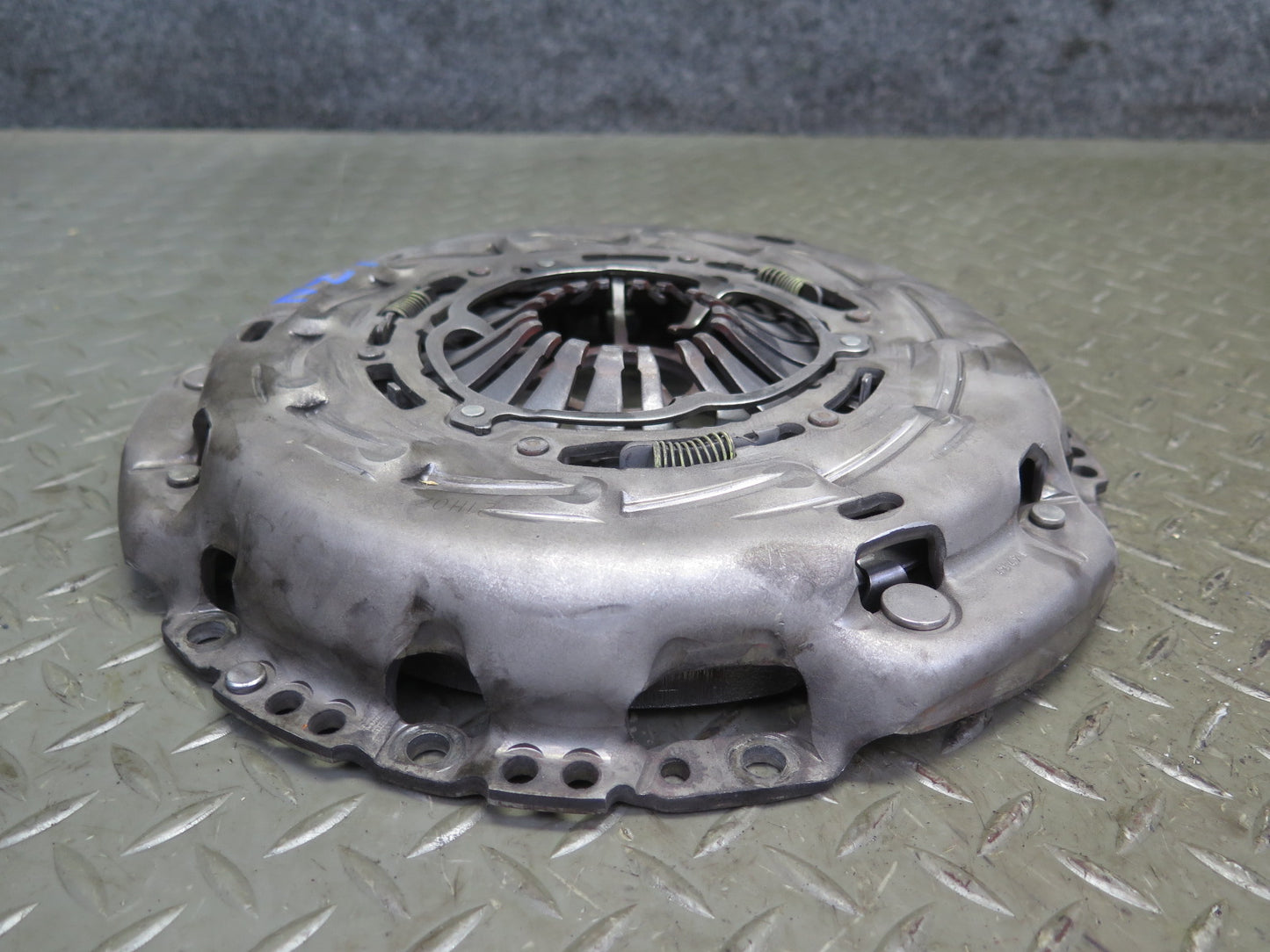 2007 Nissan Z33 350Z FS6R31A M/T Flywheel Pressure Plate Clutch KIT Set 101K OEM