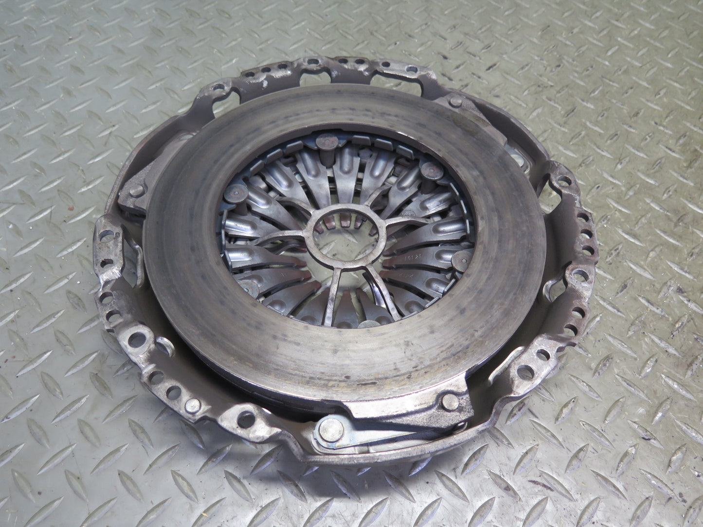 2007 Nissan Z33 350Z FS6R31A M/T Flywheel Pressure Plate Clutch KIT Set 101K OEM